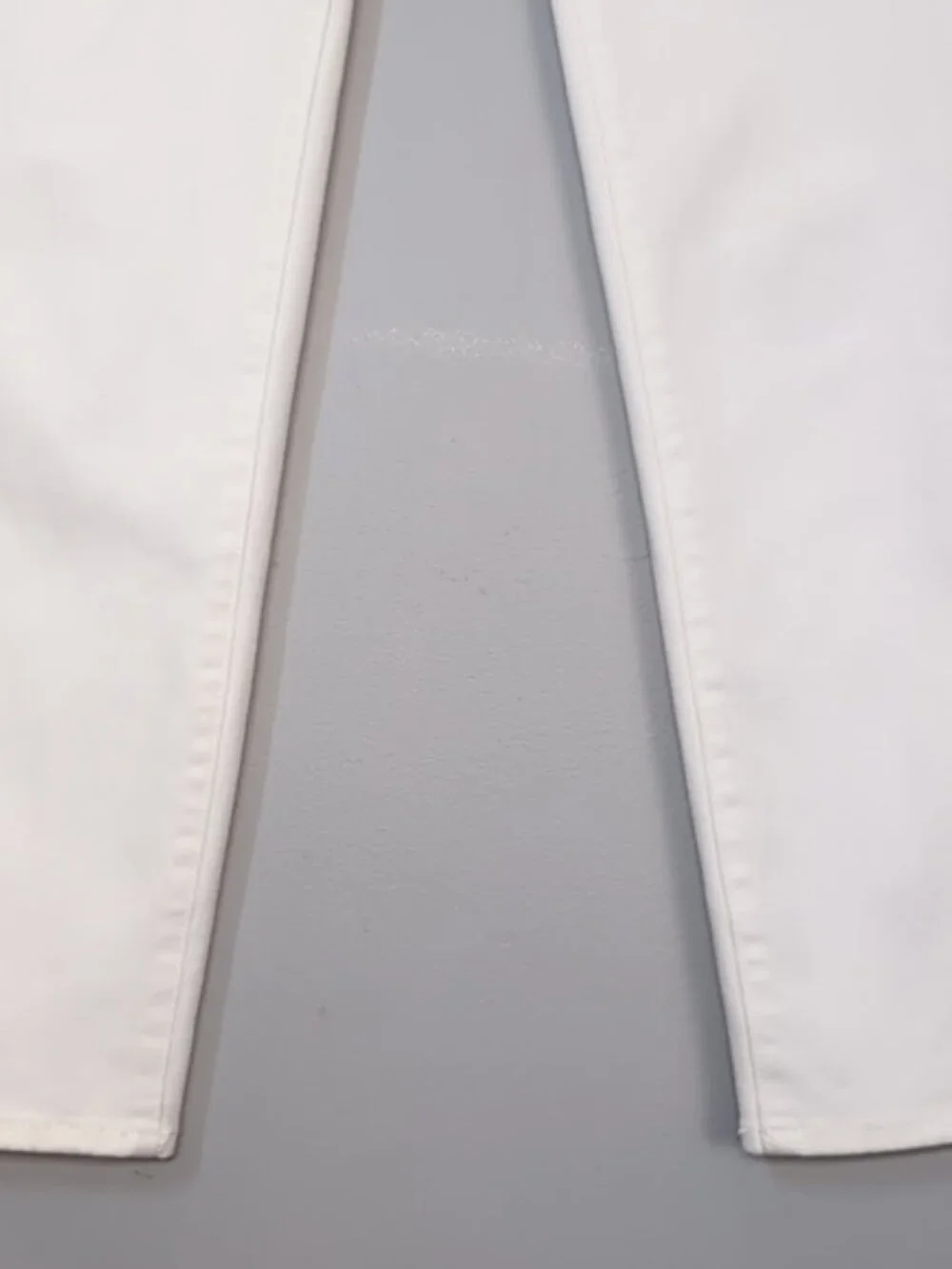 💠Vince Camuto White Denim Jeans Womens Size 28/6 Skinny Ankle Length High Rise